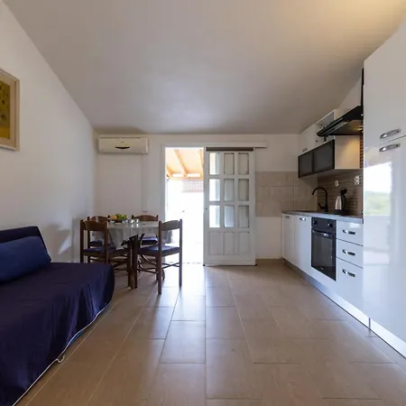 By The Sea Sucuraj, Hvar - 22494 *